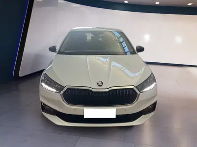 Skoda Fabia 1.0 mpi evo Young Edition 80cv del 2025 usata a Torino