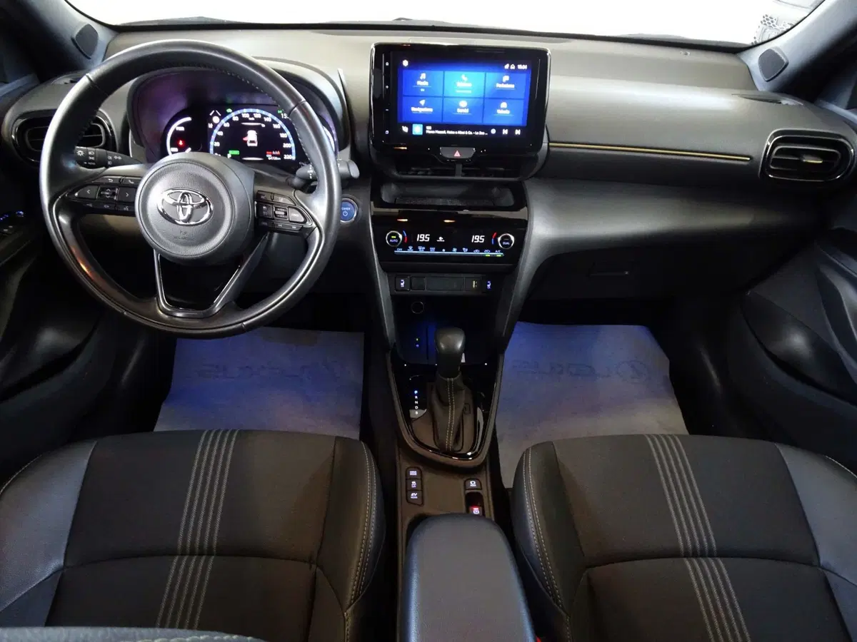 Toyota Yaris Cross usata a Venezia (11)
