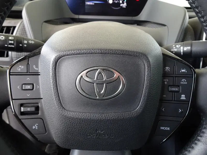Toyota bZ4X usata a Venezia (16)