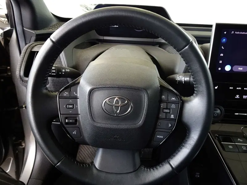 Toyota bZ4X usata a Venezia (17)
