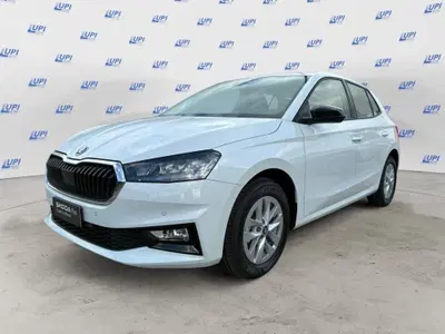Skoda Fabia 1.0 mpi evo Young Edition 80cv nuova a Prato