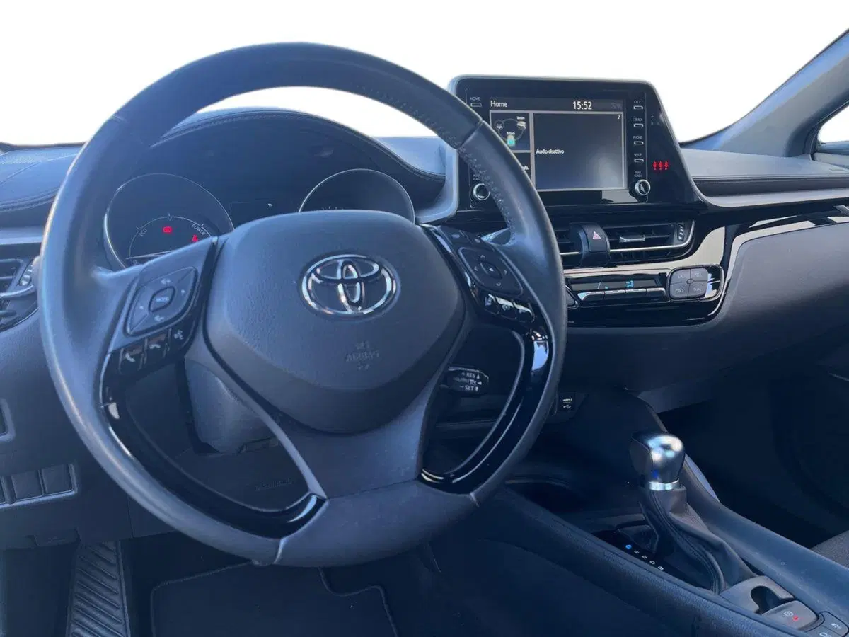 Toyota Toyota C-HR usata a Ragusa (8)