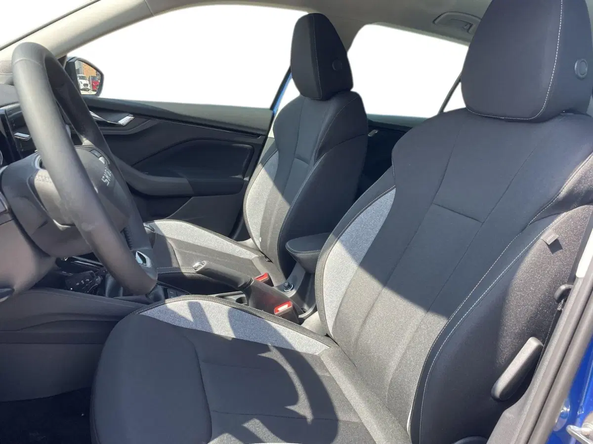 Skoda Kamiq nuova a Prato (8)