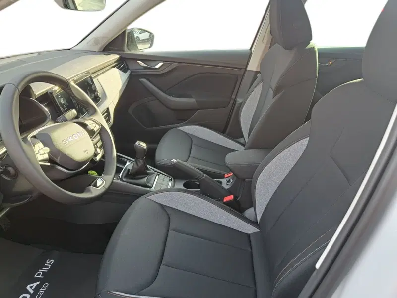 Skoda Kamiq nuova a Prato (13)