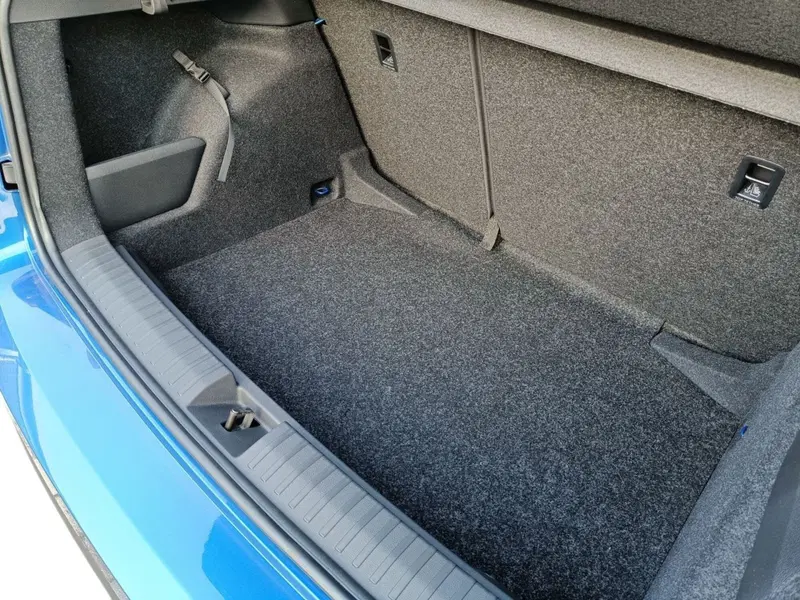 Skoda Kamiq nuova a Prato (12)