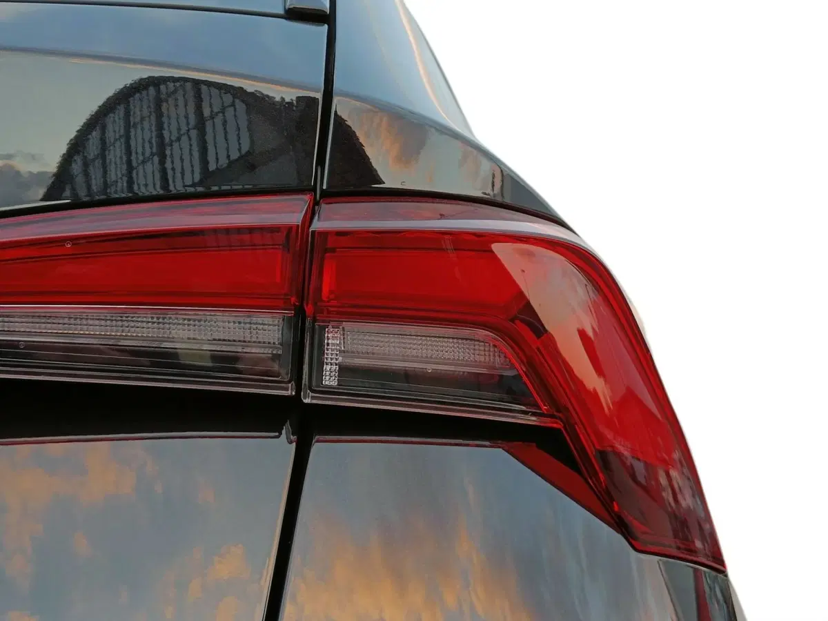 Skoda Kamiq nuova a Prato (15)