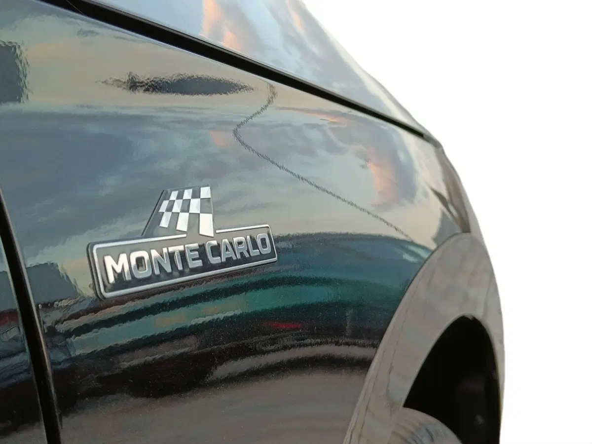 Skoda Kamiq nuova a Prato (17)