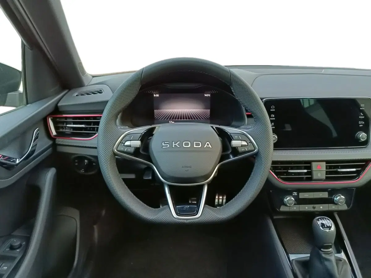 Skoda Kamiq nuova a Prato (5)