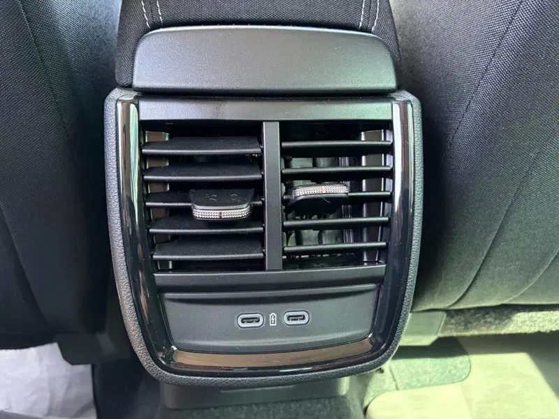 Skoda Kamiq nuova a Prato (13)