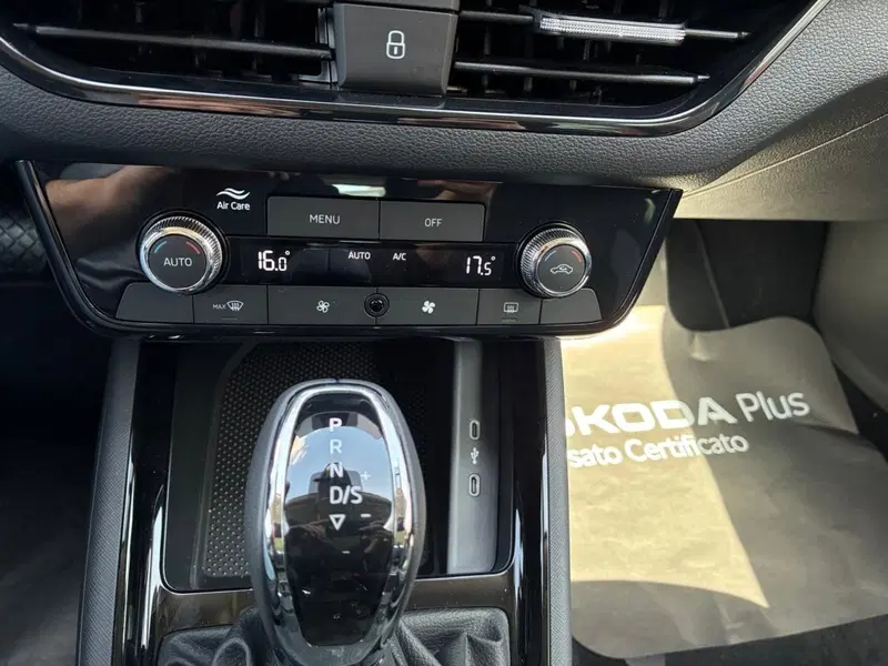 Skoda Kamiq nuova a Prato (15)