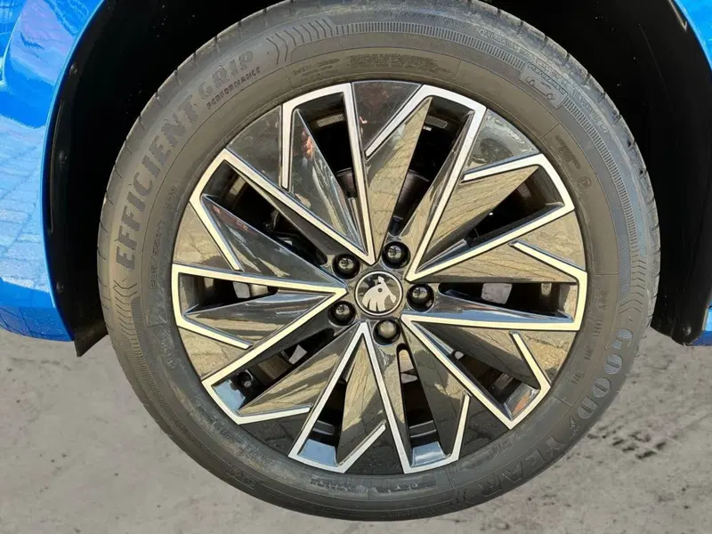 Skoda Kamiq nuova a Prato (6)