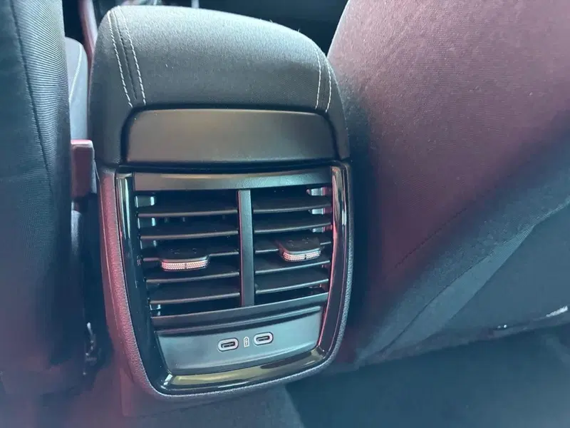 Skoda Kamiq nuova a Prato (12)