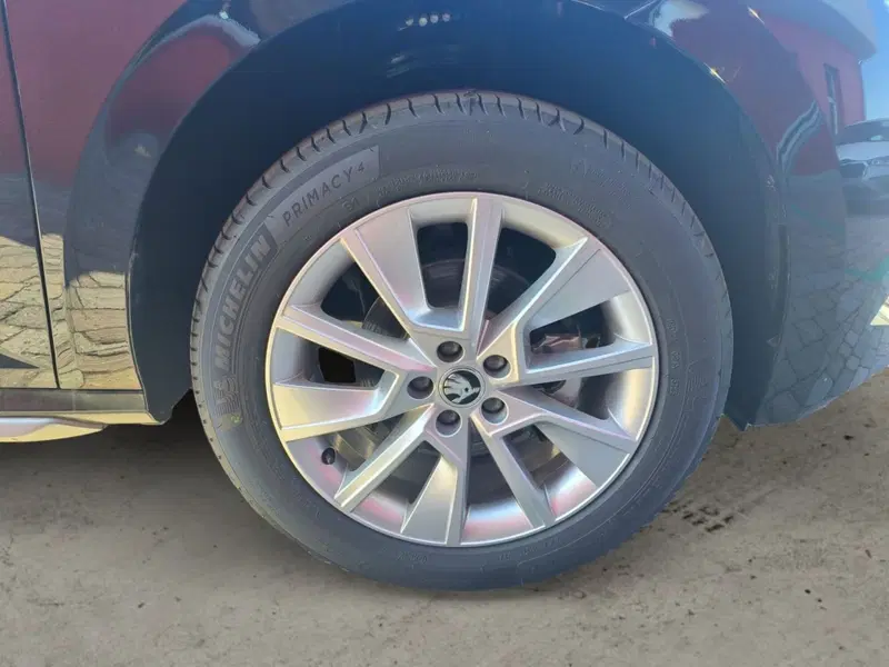 Skoda Kamiq nuova a Pistoia (14)