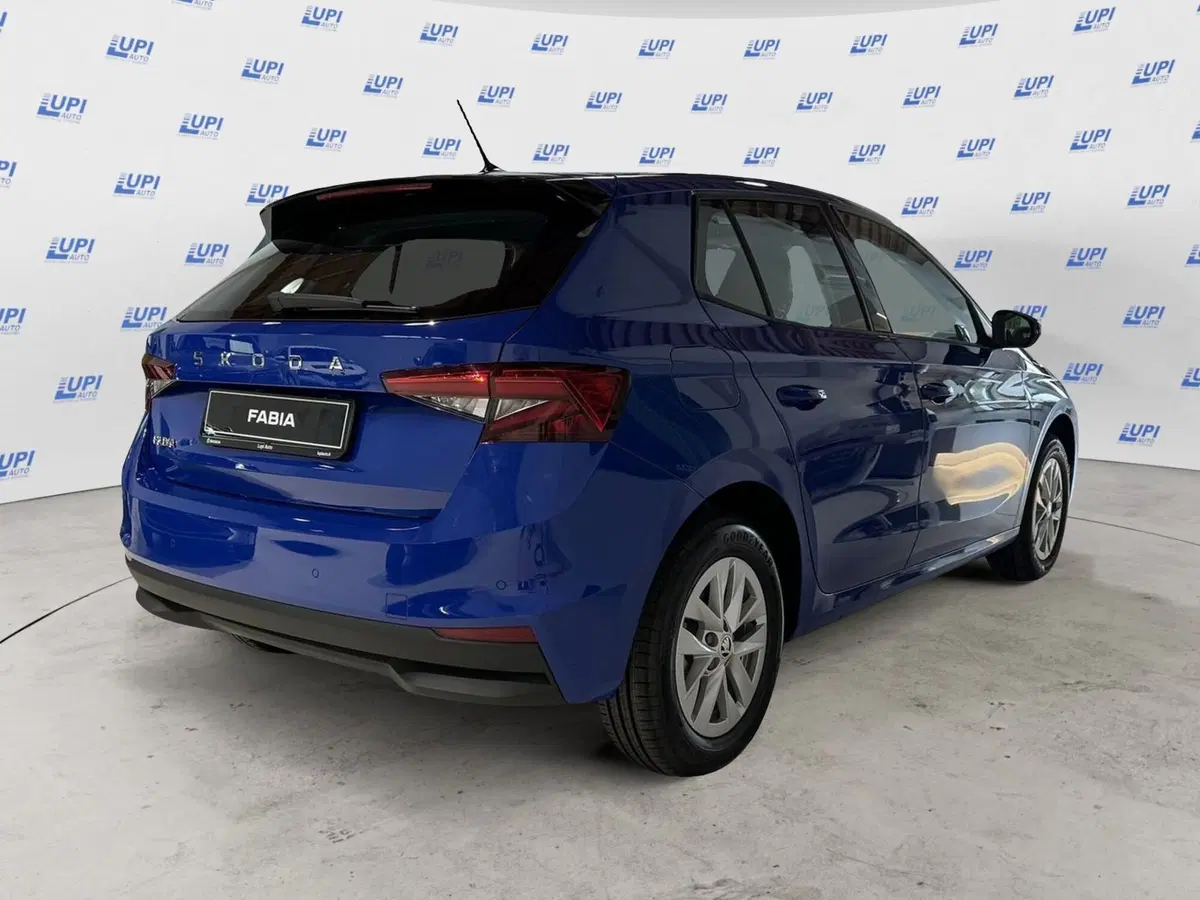 Skoda Fabia nuova a Prato (7)