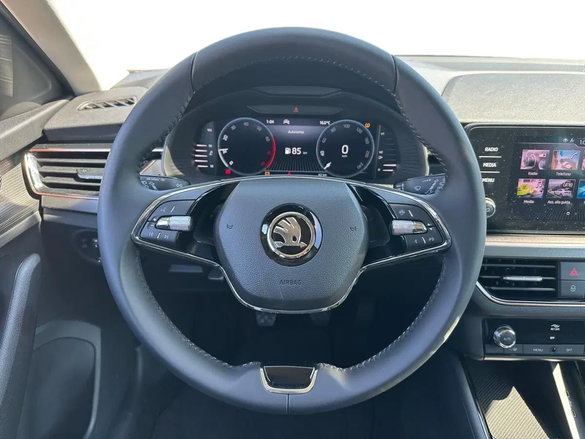 Skoda Kamiq nuova a Pistoia (6)