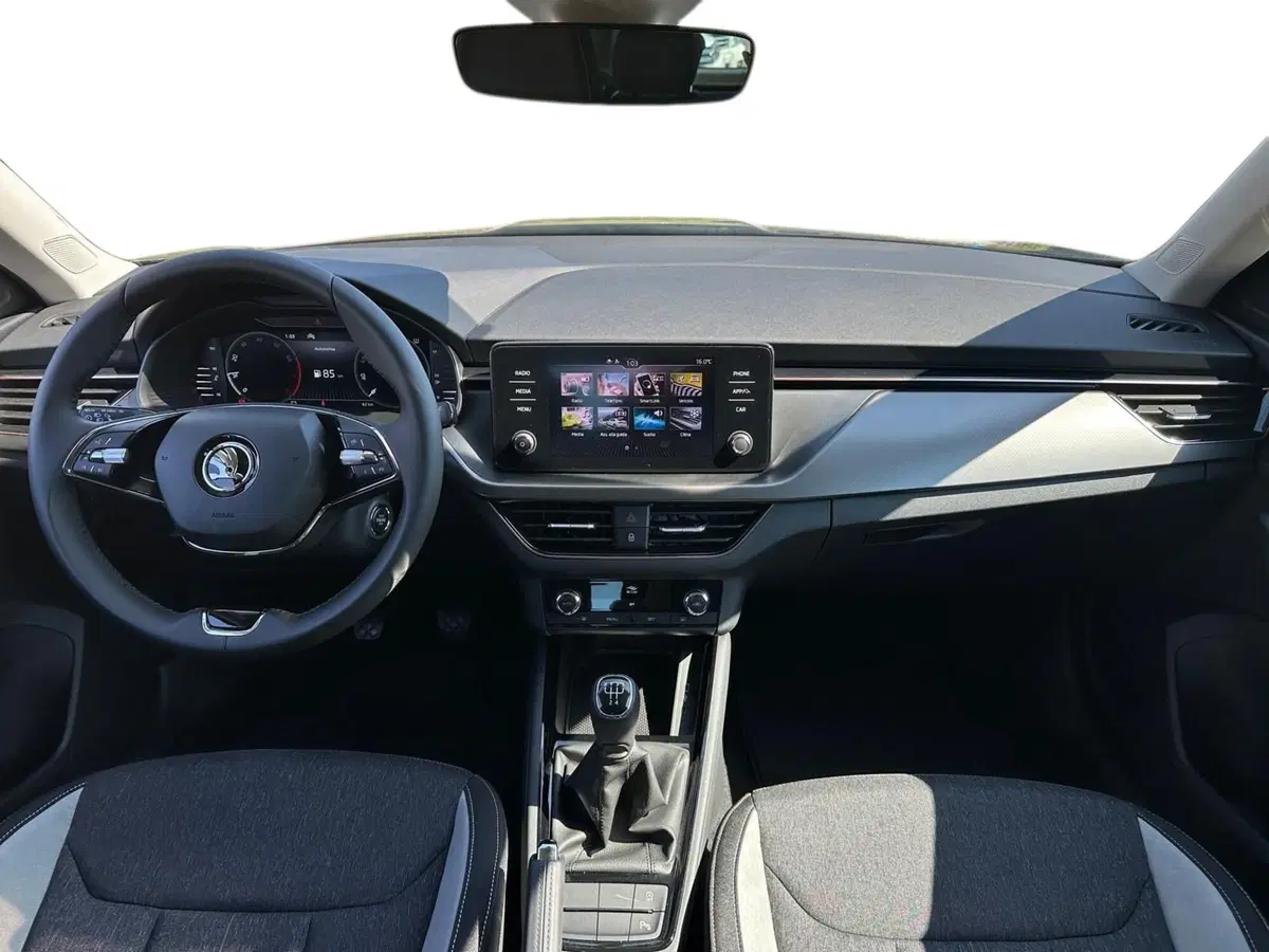 Skoda Kamiq nuova a Pistoia (7)