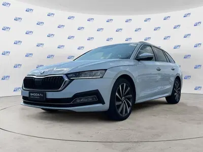 Skoda Octavia Station Wagon 2.0 TDI EVO SCR 150 CV DSG 4x4 Wagon Style del 2023 usata a Pistoia