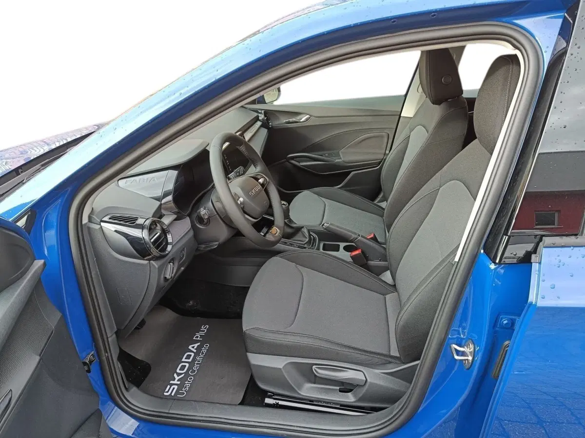 Skoda Fabia nuova a Prato (8)