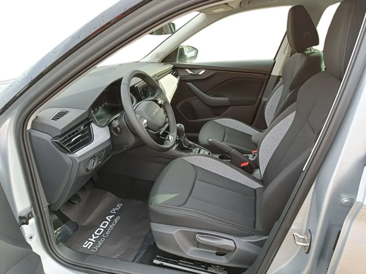 Skoda Kamiq nuova a Prato (10)