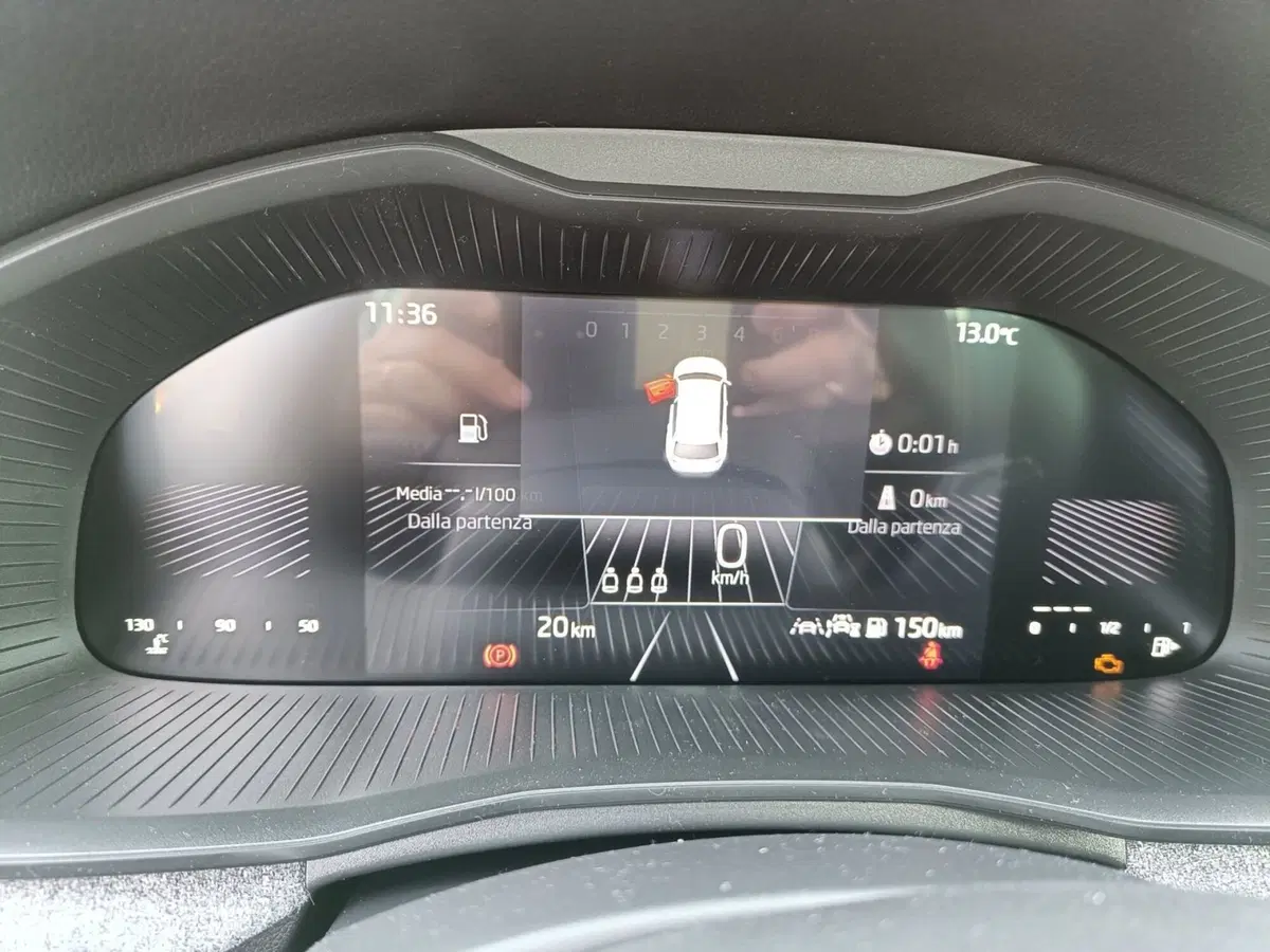 Skoda Kamiq nuova a Prato (13)