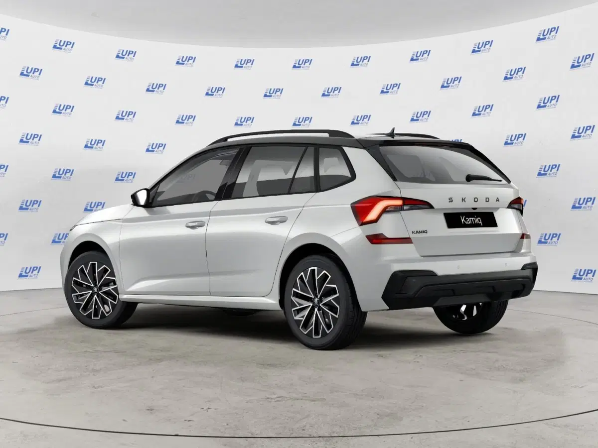 Skoda Kamiq nuova a Prato (4)