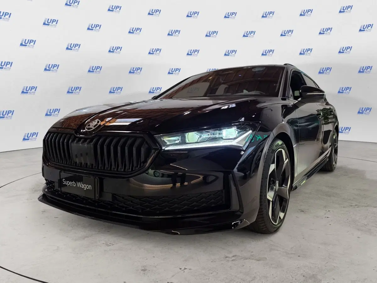 Skoda Superb nuova a Prato