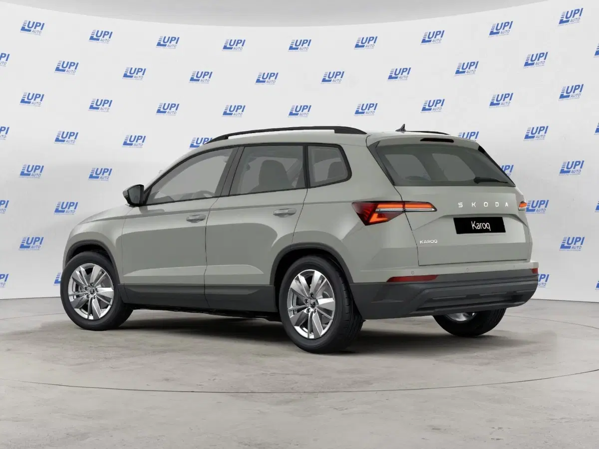 Skoda Karoq nuova a Prato (4)