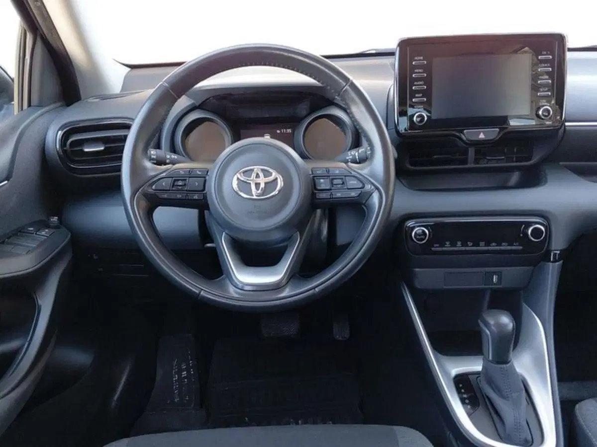 Toyota Yaris usata a Cagliari (9)