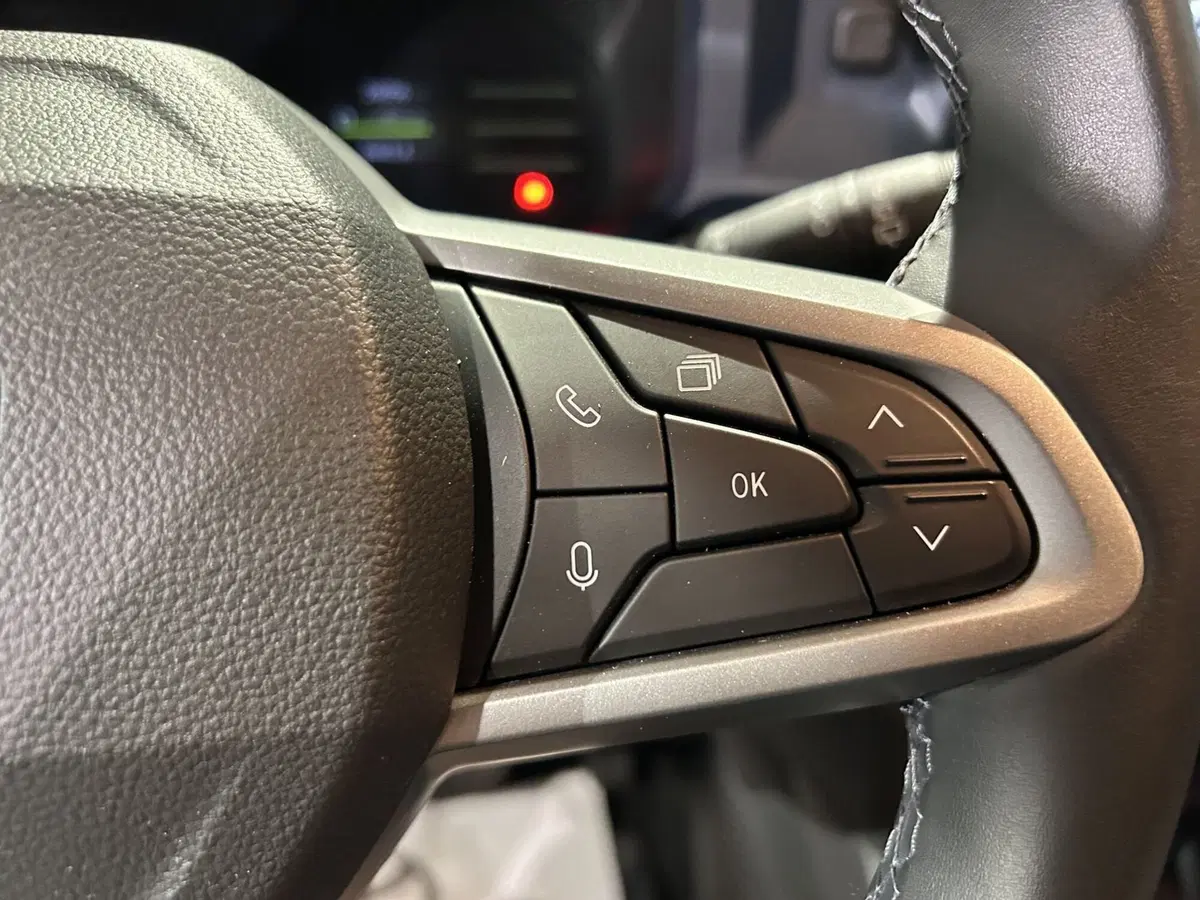 Dacia Duster usata a Milano (15)