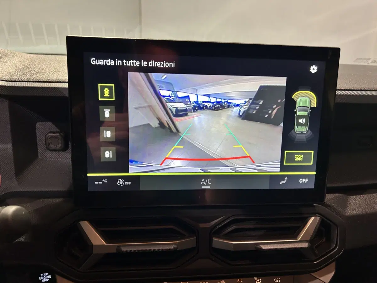 Dacia Duster usata a Milano (16)