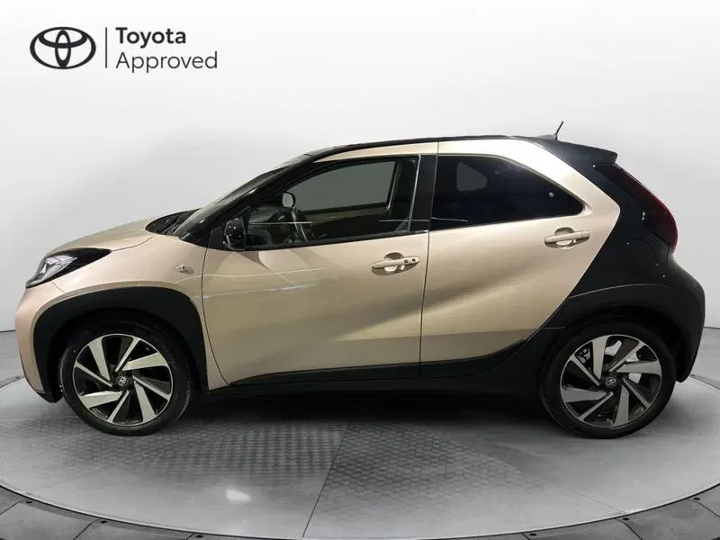 Toyota Aygo X usata a Milano (5)