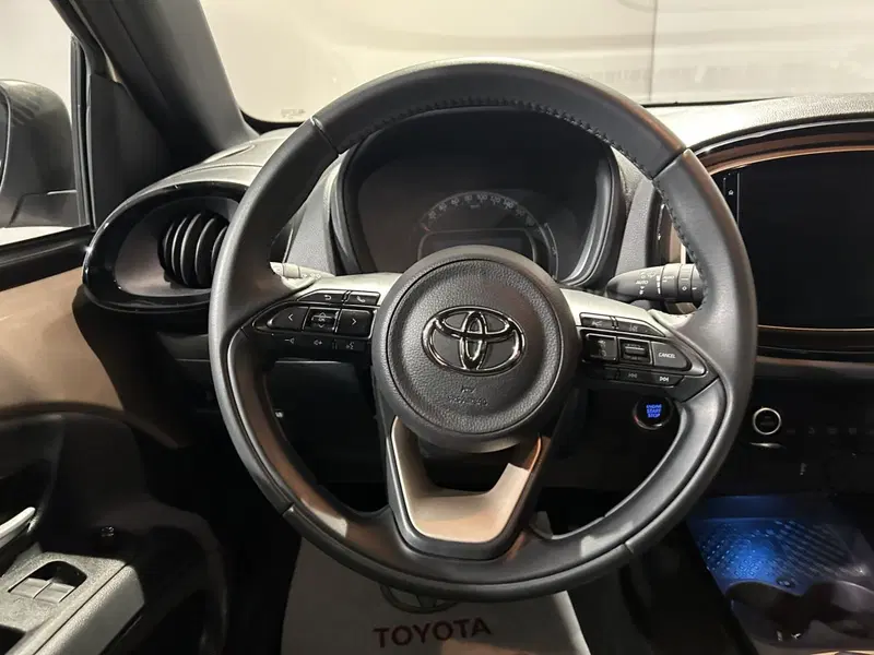 Toyota Aygo X usata a Milano (8)
