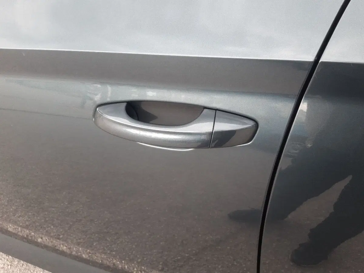 Skoda Superb Station Wagon usata a Chieti (11)