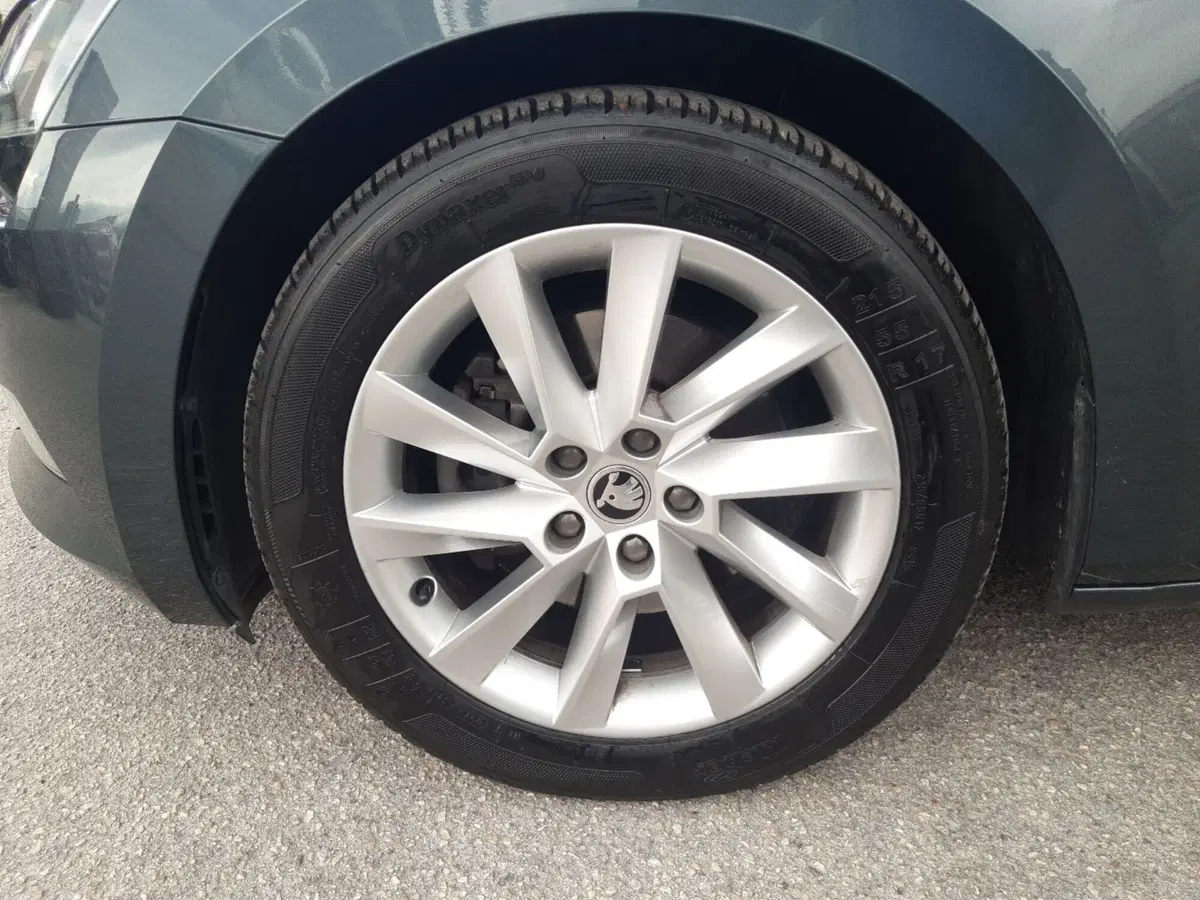 Skoda Superb Station Wagon usata a Chieti (14)