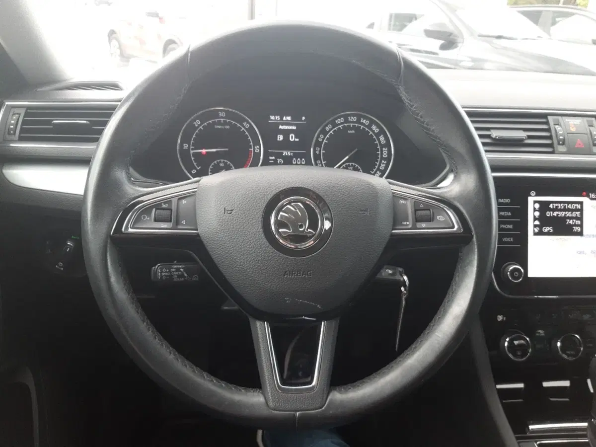 Skoda Superb Station Wagon usata a Chieti (19)