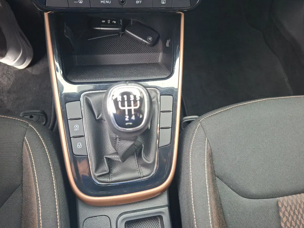 Skoda Fabia usata a Ancona (20)