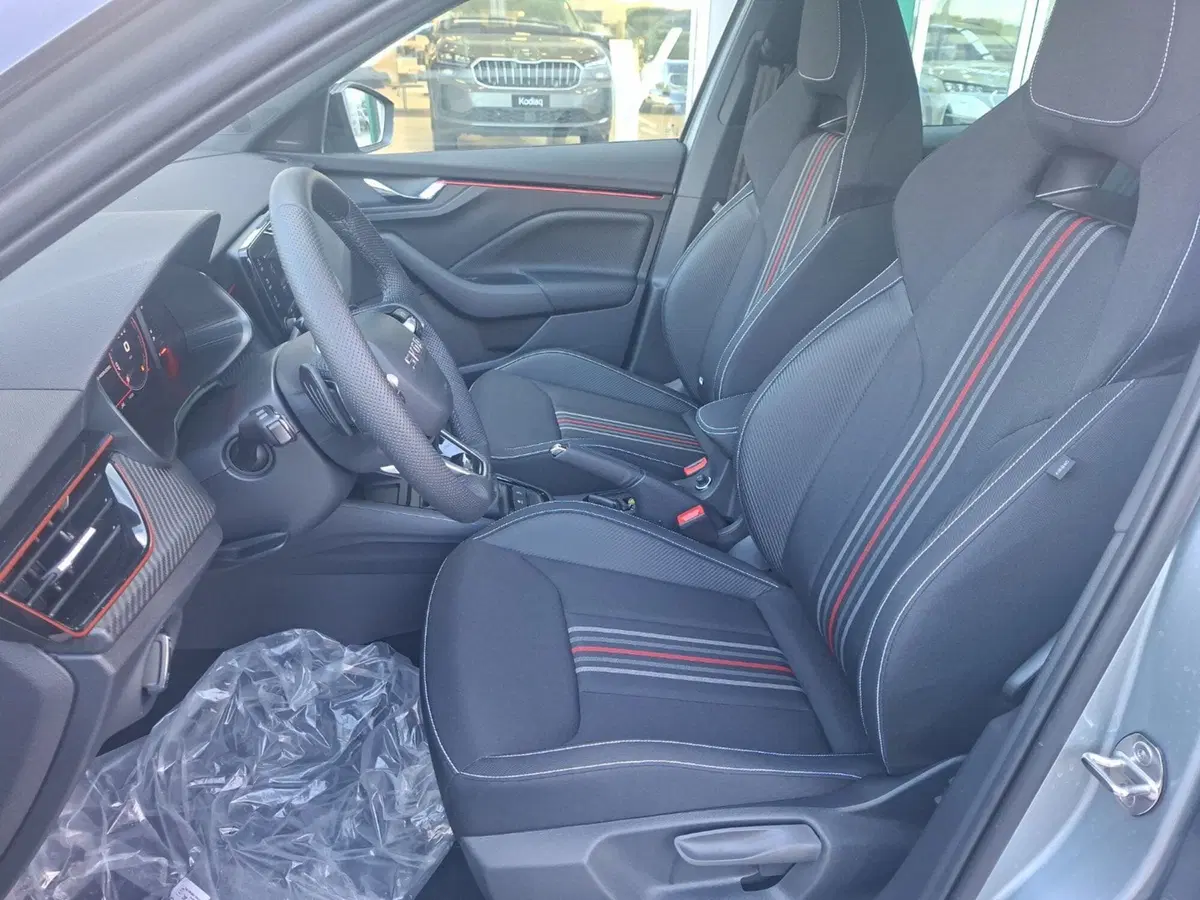 Skoda Kamiq nuova a Ancona (17)