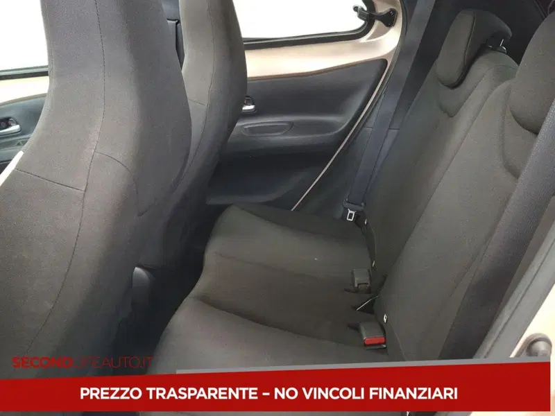 Toyota Aygo X usata a Roma (3)