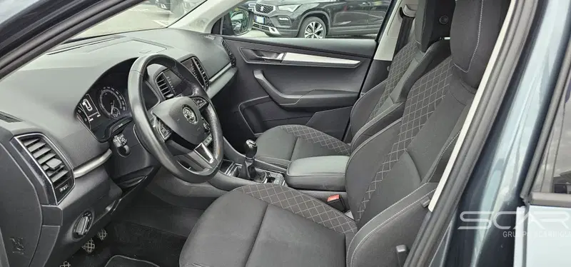 Skoda Karoq usata a Livorno (18)