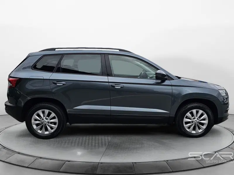 Skoda Karoq usata a Livorno (6)