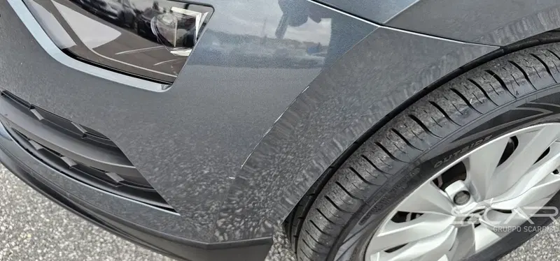 Skoda Karoq usata a Livorno (9)