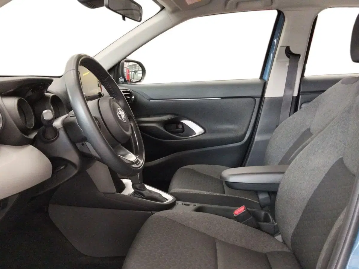 Toyota Yaris Cross usata a Roma (7)