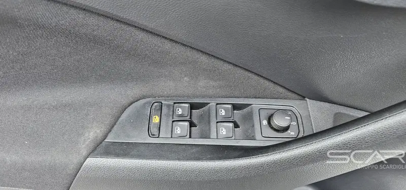 Skoda Kamiq usata a Livorno (12)