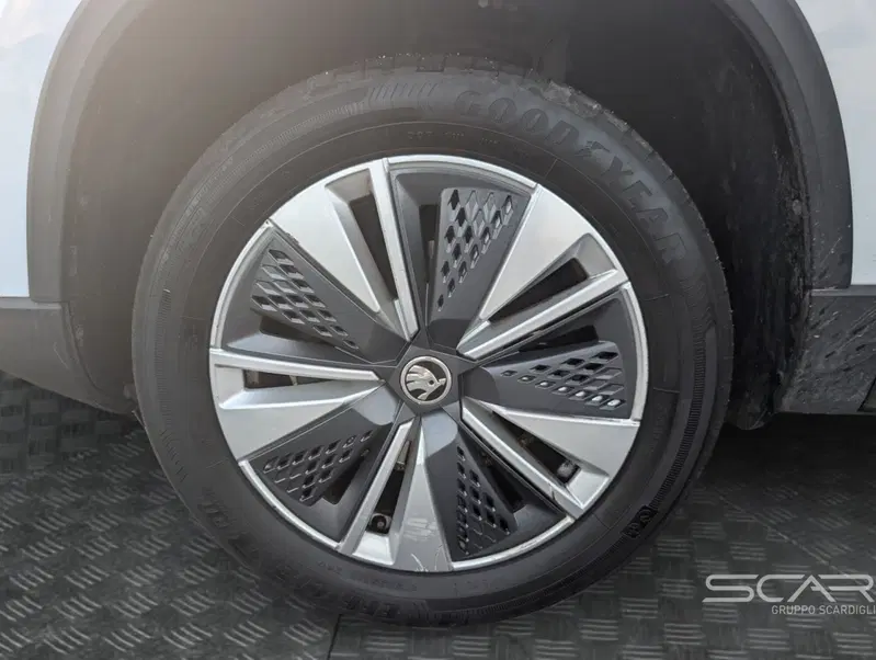 Skoda Karoq usata a Livorno (10)