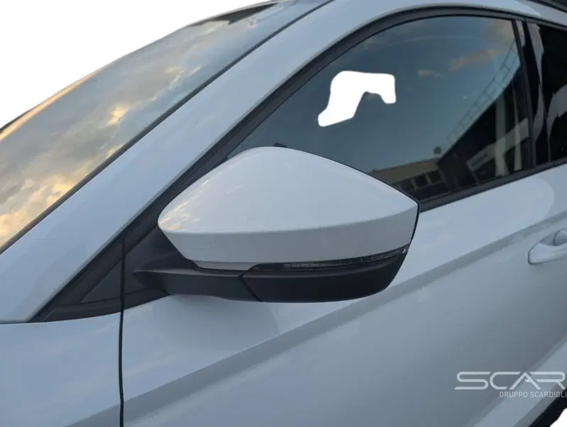 Skoda Karoq usata a Livorno (11)