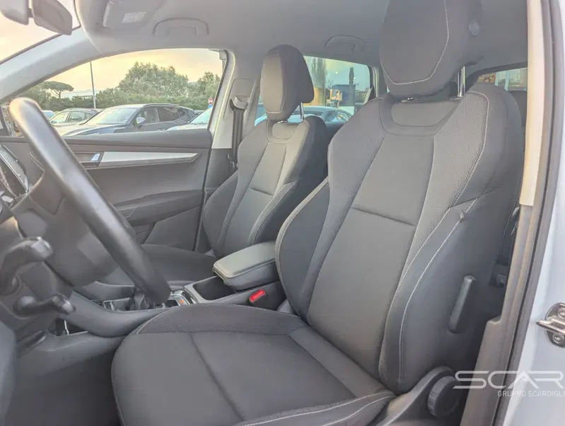Skoda Karoq usata a Livorno (15)