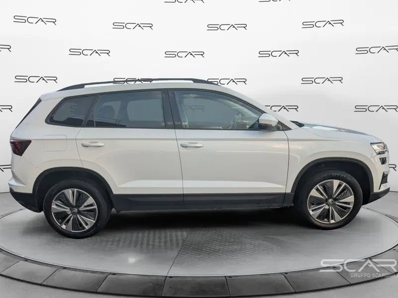 Skoda Karoq usata a Livorno (4)