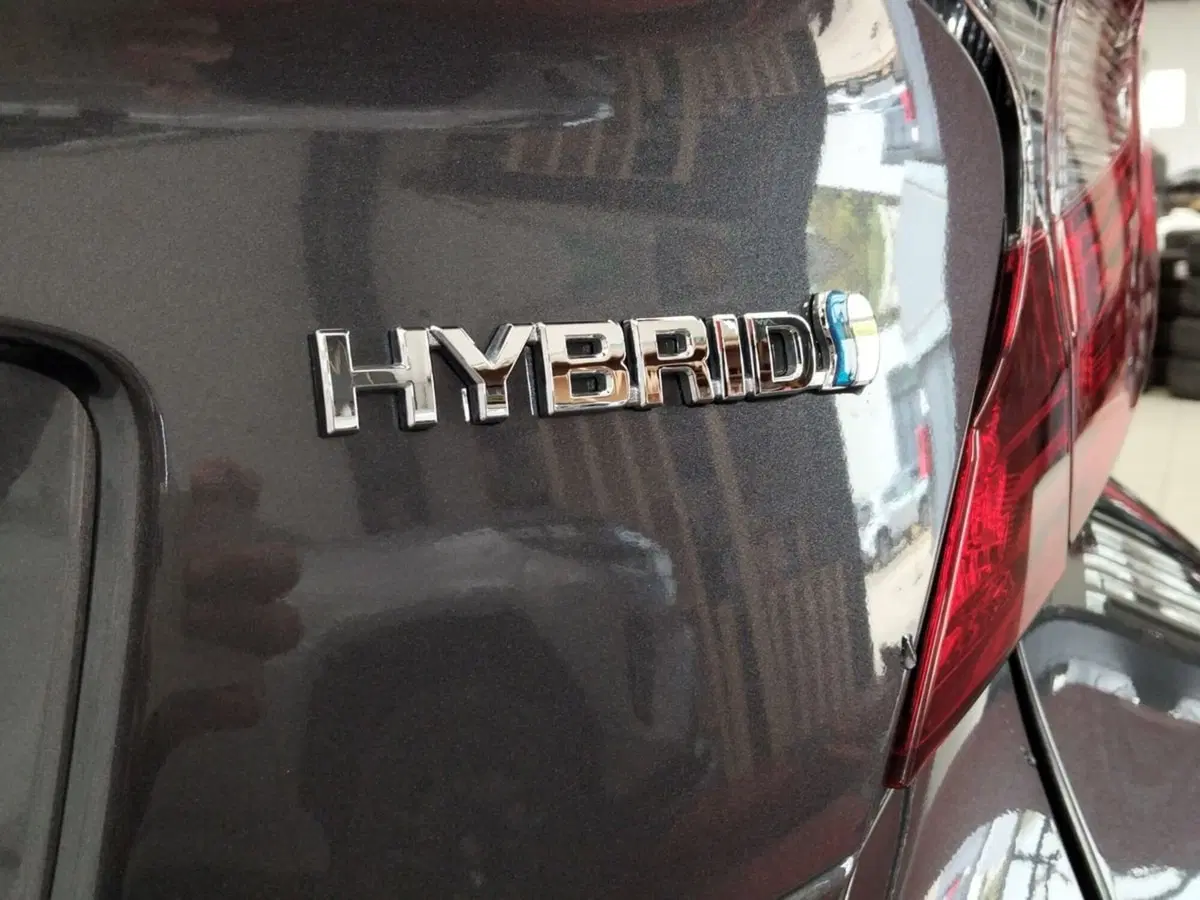 Toyota Toyota C-HR usata a Roma (17)