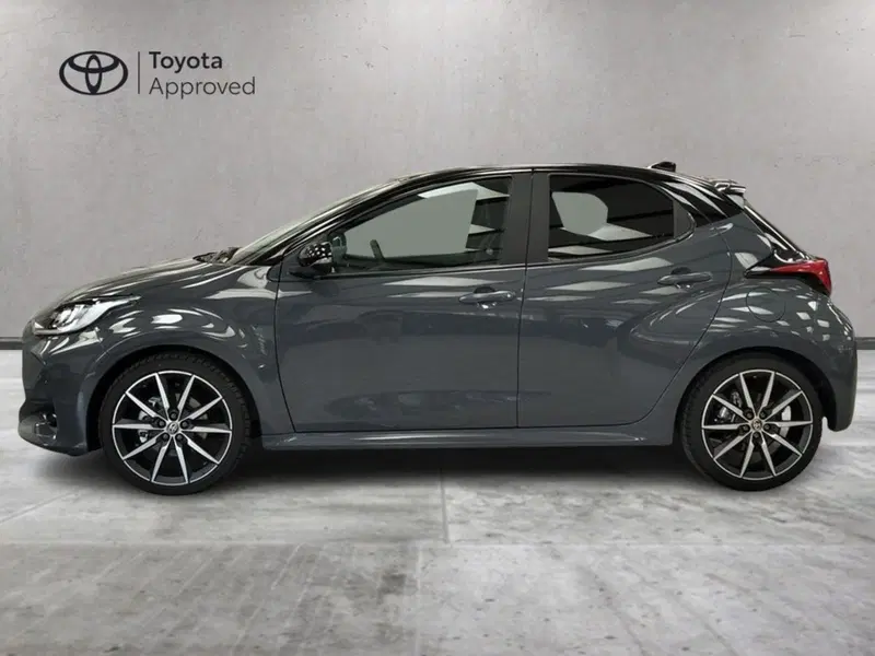 Toyota Yaris GR Sport usata a Roma (2)