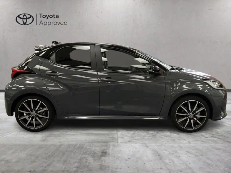 Toyota Yaris GR Sport usata a Roma (3)